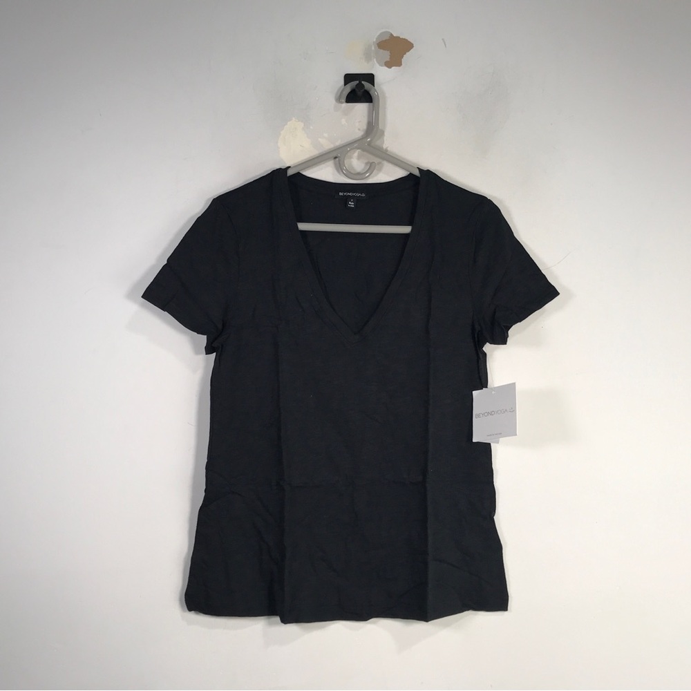 Beyond Yoga Short Sleeve V-Neck Top, Women's Size S - Black